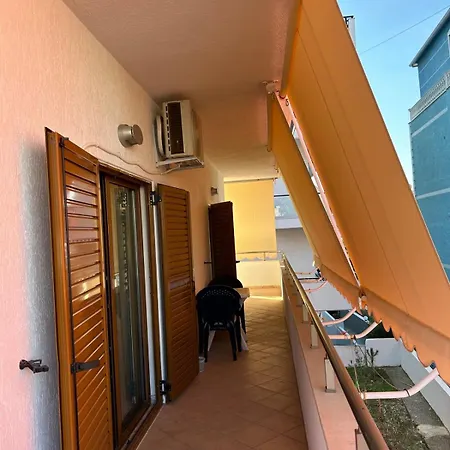 Neli Villa&apartments Appartamento *