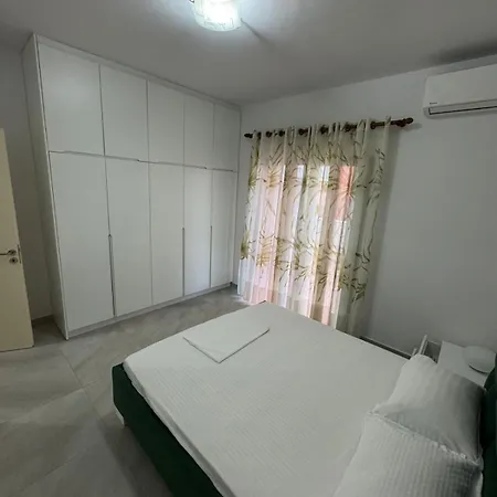 Apartment Neli & Sarandë